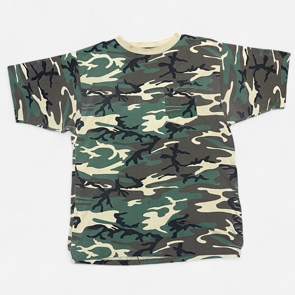 Vintage 90s single stitch Sasquatch classic camo Tshirt